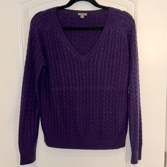 Ann Taylor Sweaters - Ann Taylor Cashmere Cable Knit V-Neck Sweater
